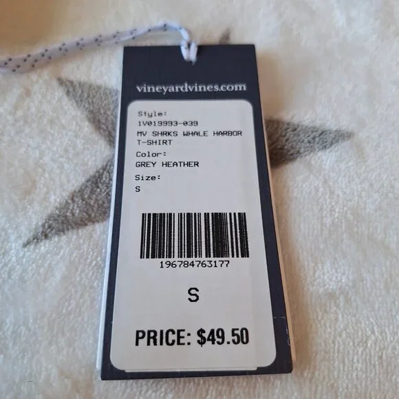 Vineyard Vines Performance Shirt Mens Small Sharks Tee Graphic Adult Baseball - Picture 4 of 11